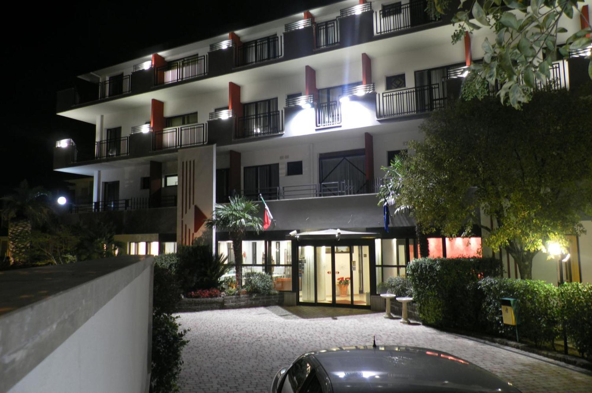 Hotel Sant'Elia SantʼElia Fiumerapido Esterno foto